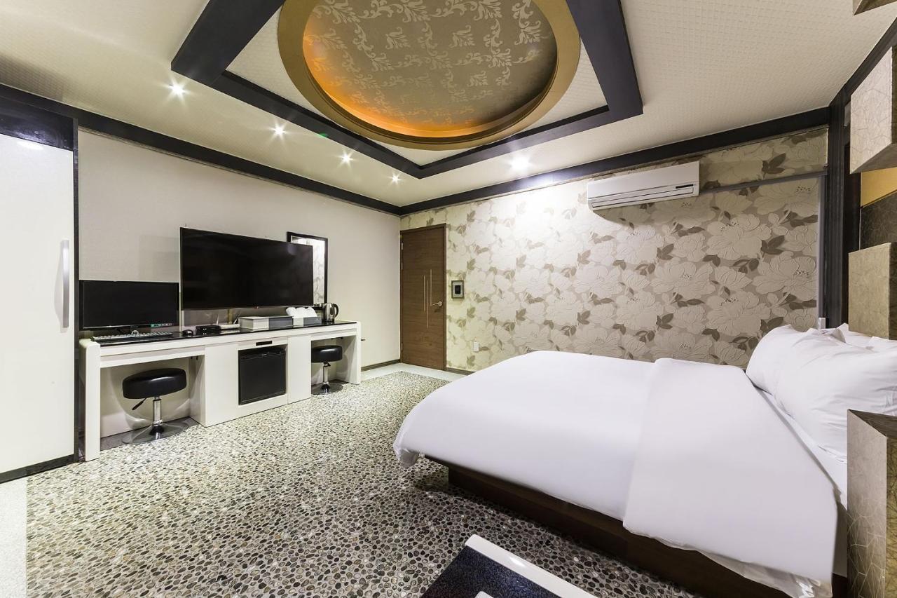 Millennium Hotel Kōyō Zewnętrze zdjęcie